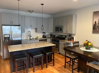 1656 N Rockwell St #2, Chicago, IL 60647