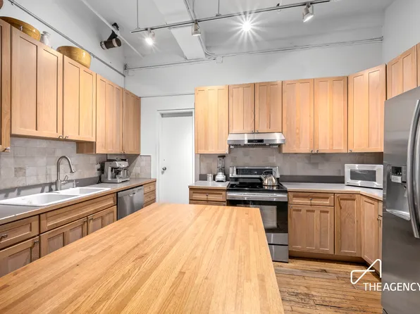 118 East 25th Street image 10 of 10