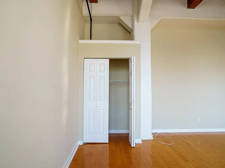 1010 Arch St #609 — Photo 9
