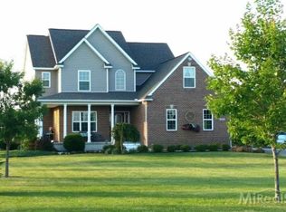 4587 Seymour Lake Rd, Oxford, MI 48371