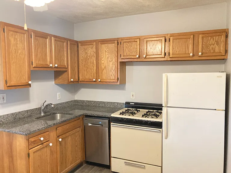318 Granite St #2 — Photo 8