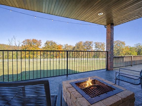 2nd image of 18518 Duncan Rd