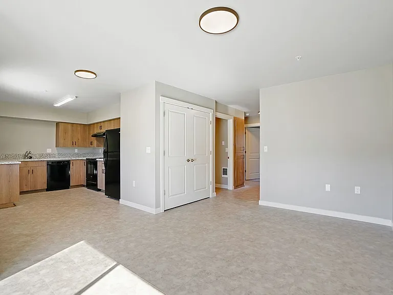 354 S 8th St #13 — Photo 22