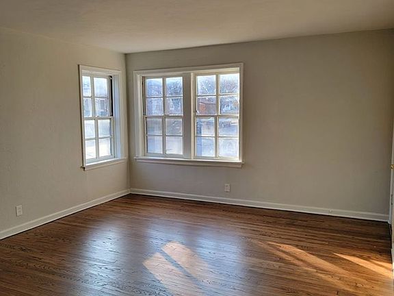 2nd image of 3364-3366 Lawn Ave