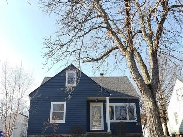 6870 Orchard Blvd, Parma Heights, OH 44130