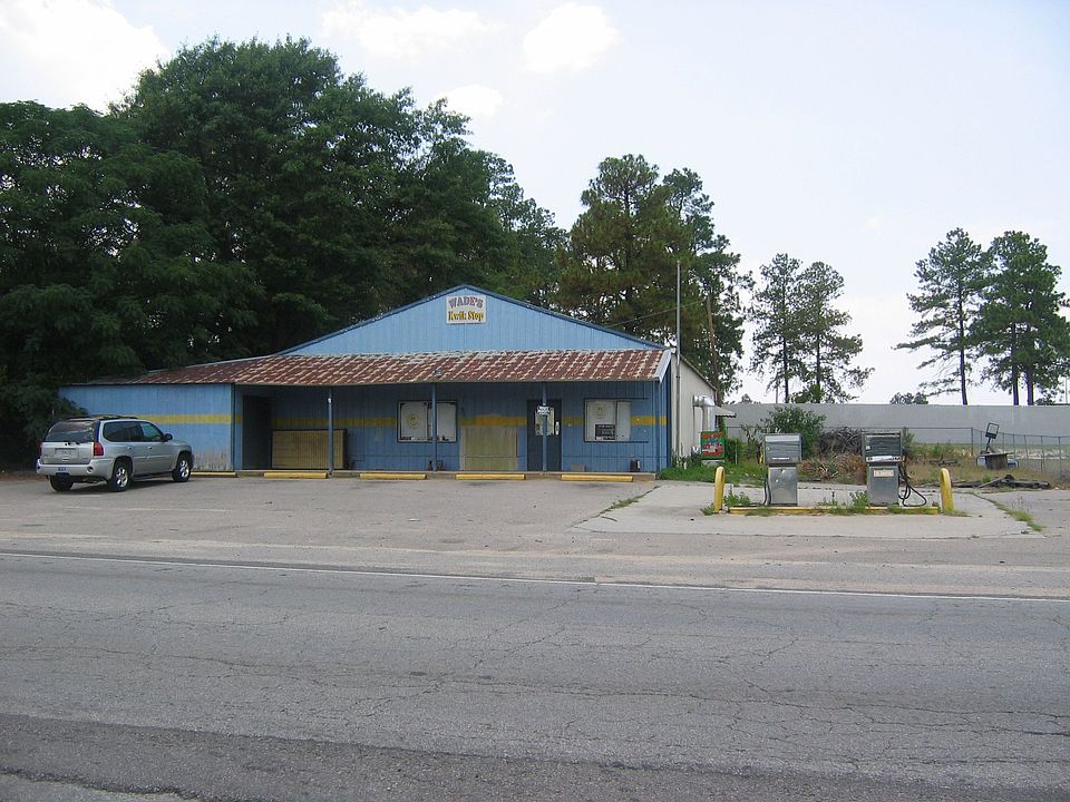 2nd image of 300 Two Notch Rd