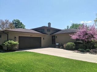 856 Plainfield Naperville Rd, Naperville, IL 60540