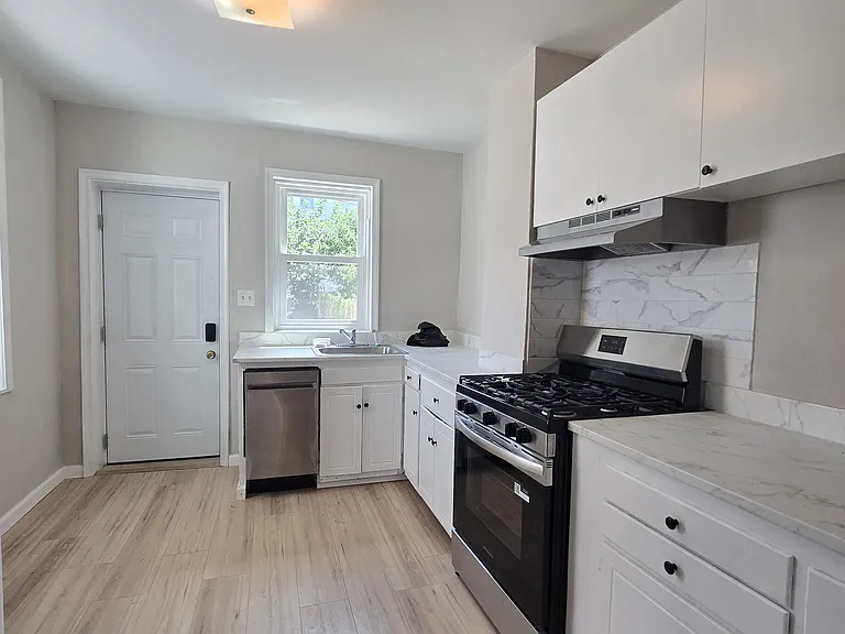 316 Woodbine Ave — Photo 15