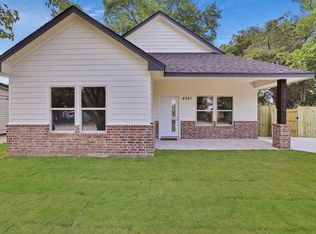 4041 Fontaine St, Fort Worth, TX 76106
