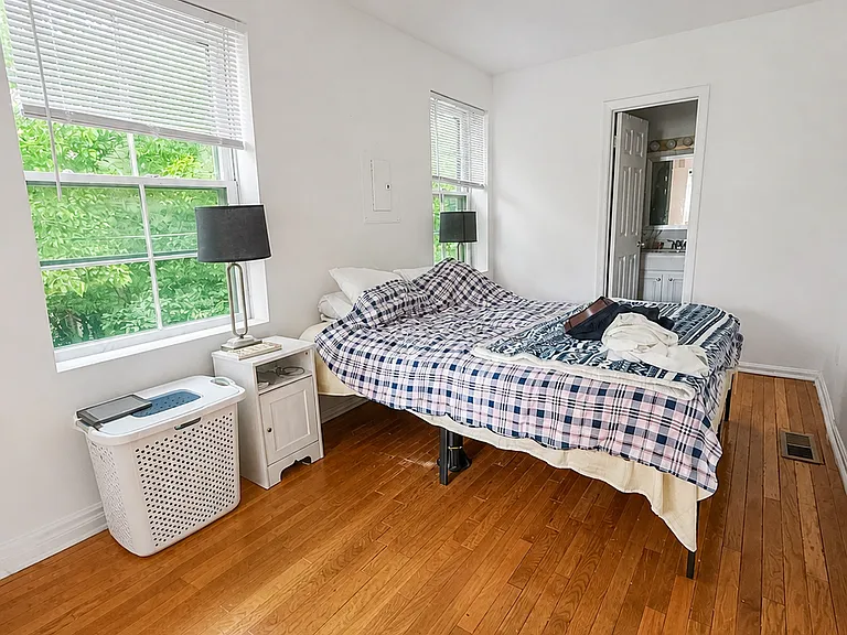 1901 E Lombard St #10 — Photo 5