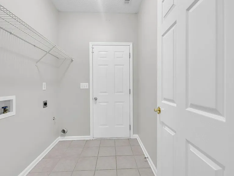 6549 Wellesley Dr — Photo 22