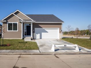 516 NE Vista Ln, Ankeny, IA 50021