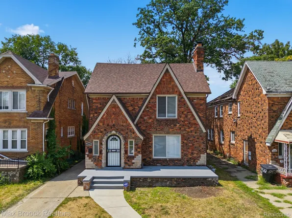 17553 Roselawn St, Detroit, MI 48221