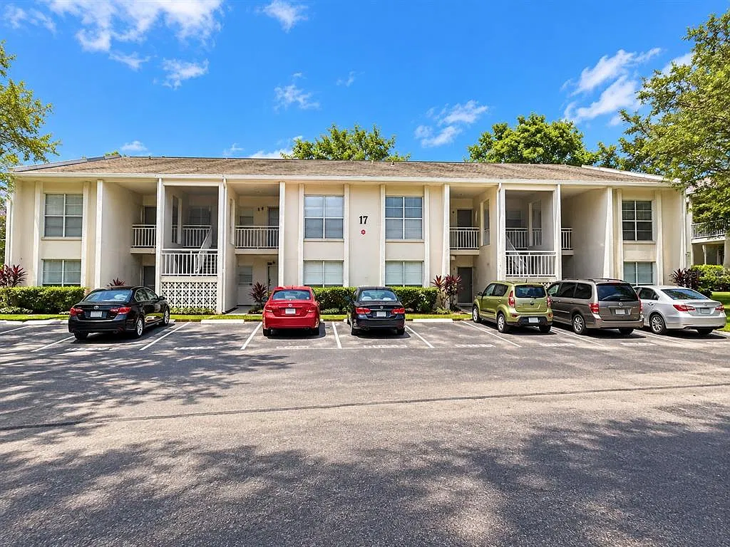 2 bed, 2.0 bath, 1100 sqft, $1,700 — Photo 1
