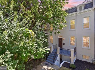 608 Kenyon St NW #B, Washington, DC 20010