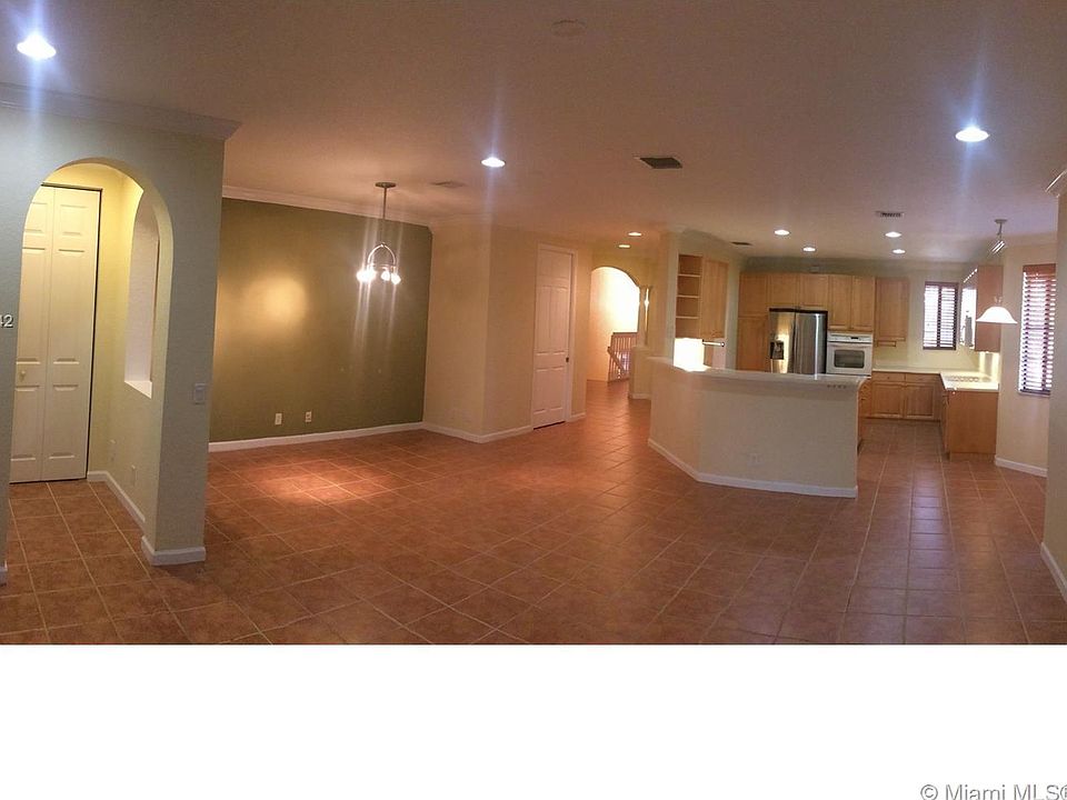 1st image of 2609 Center Court Dr #2-3
