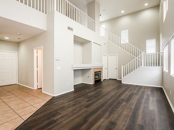 4th image of 5426 Royal Yacht Way