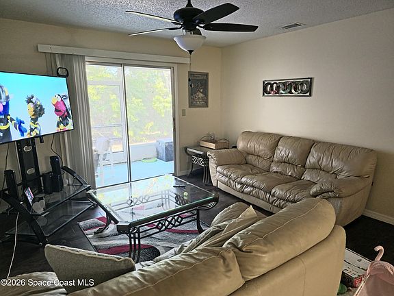 2nd image of 4528 Memory Ln