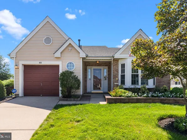 418 Elderberry Ct, Mount Laurel, NJ 08054