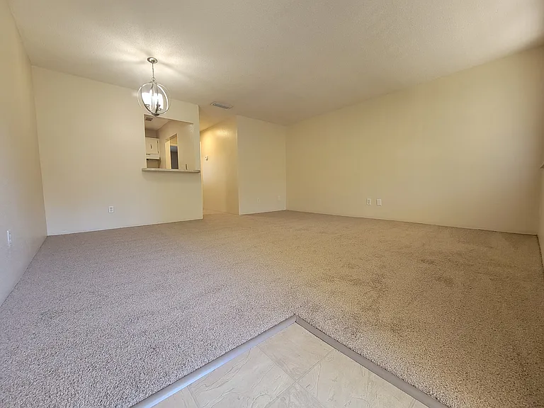 Marcell Garden Apartments — Photo 14