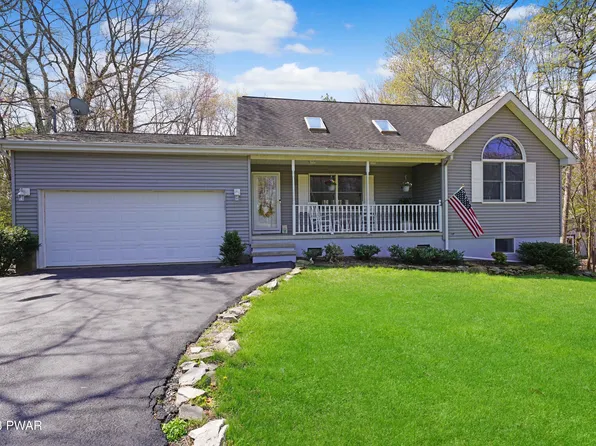 536 Maple Ridge Dr, Lords Valley, PA 18428