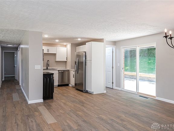 5th image of 6300 Falkland Dr