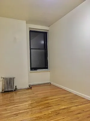 Rented by Matthew Gros-Werter, LREB  | media 2