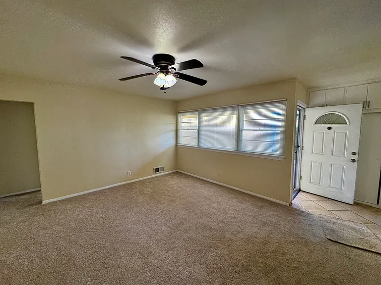 125 S Wildwood Ave — Photo 3