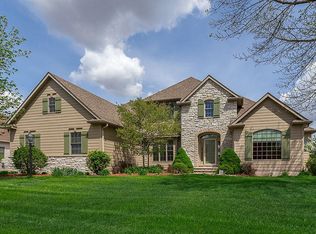 6327 Patrick Pointe Rd, Davenport, IA 52807