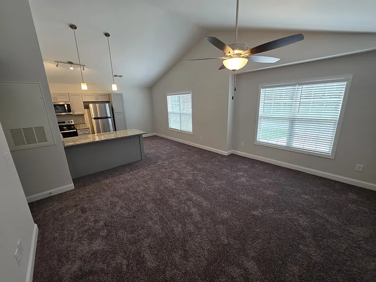 421 N McCrary St #421 — Photo 7