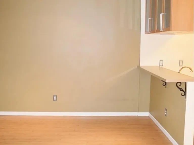 895 Myrtle Ave #2A — Photo 3
