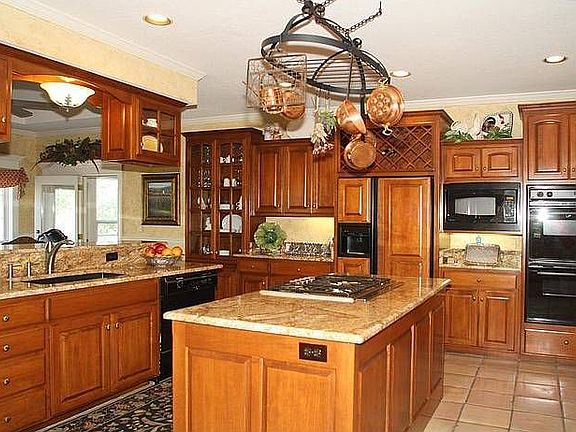 Updated Kitchen~Granite