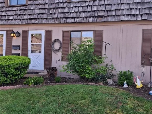 1651 Mentor Ave APT 810, Painesville, OH 44077