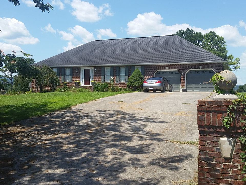 1st image of 210 Fairway Dr