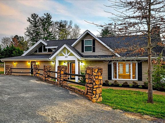 3rd image of 230 Cora Rd