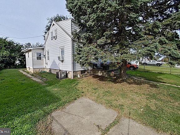 2nd image of 8 Clipper Rd