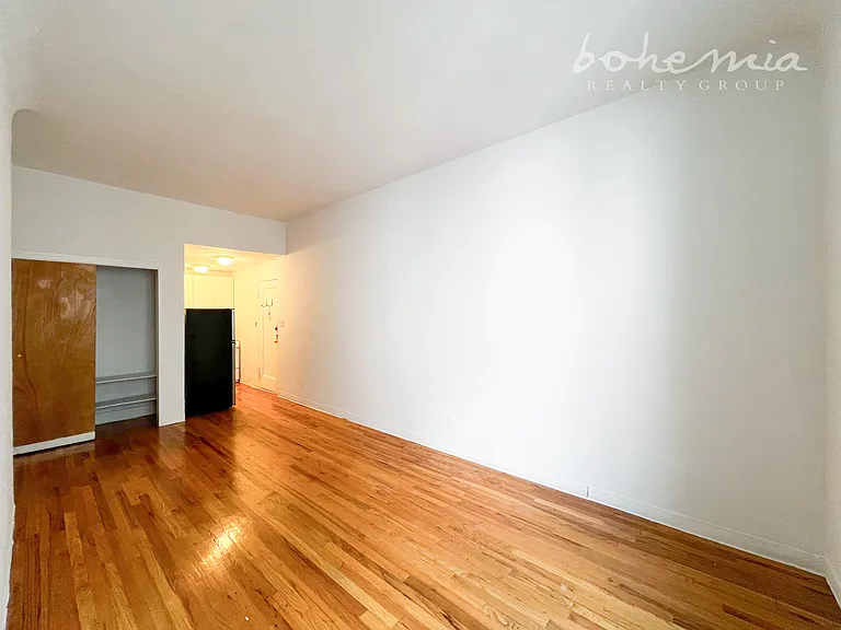 308 W 105th St #3B — Photo 4
