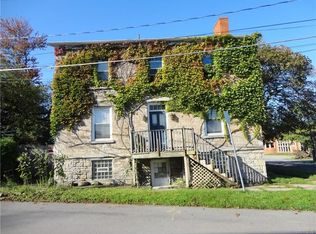 15 Ann St, Lockport, NY 14094