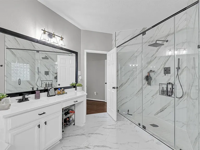 3002 E Lake Falls Cir — Photo 4
