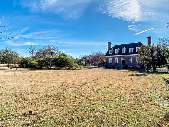 3rd image of 5100 Creekside Ct