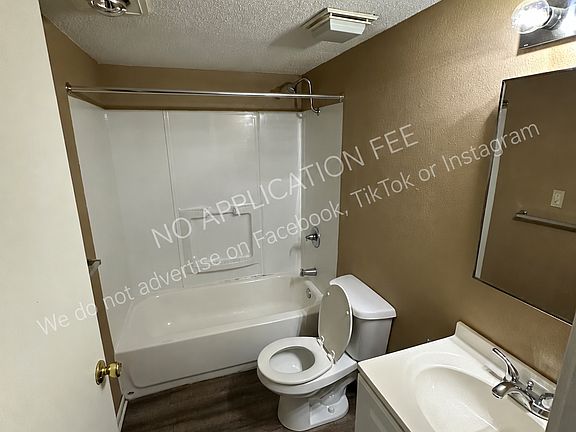 4th image of 1518 W 14th St