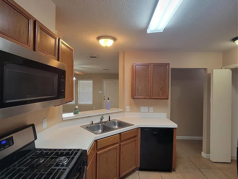 6327 Hayman Dr — Photo 8