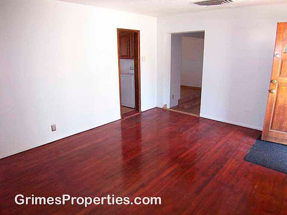 2nd image of 1701 Richmond Dr NE