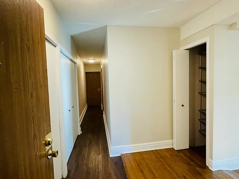 3345 Dupont Ave S #5 — Photo 3