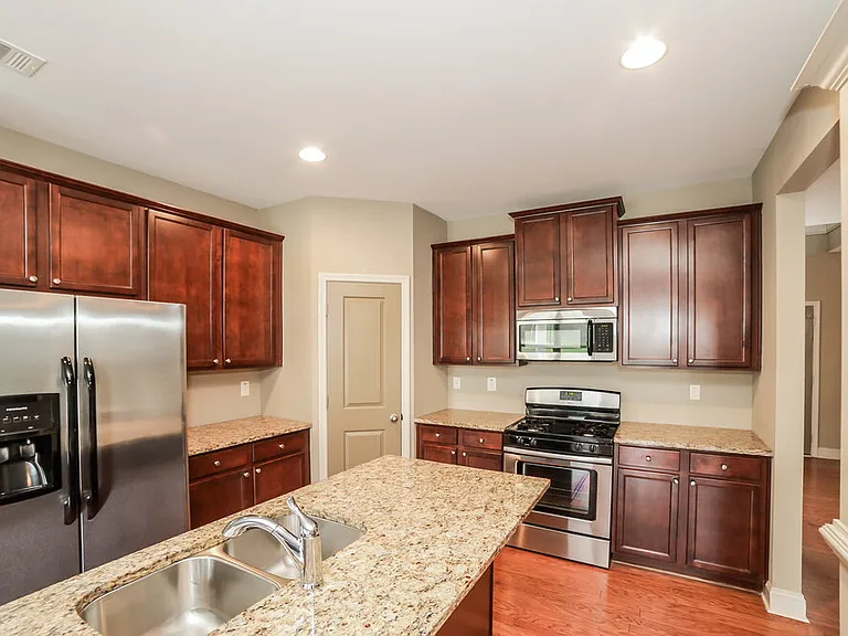 4150 Hamilton Cove Ct — Photo 7