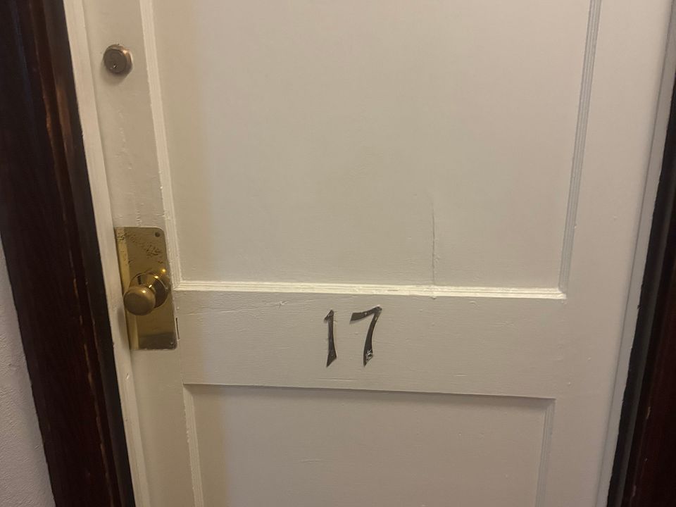UNIT DOOR