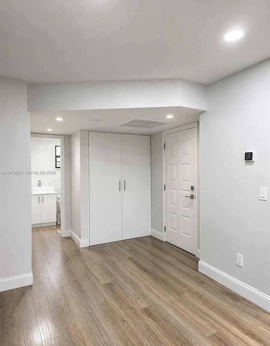 Karanda Village I-A Condo — Photo 1