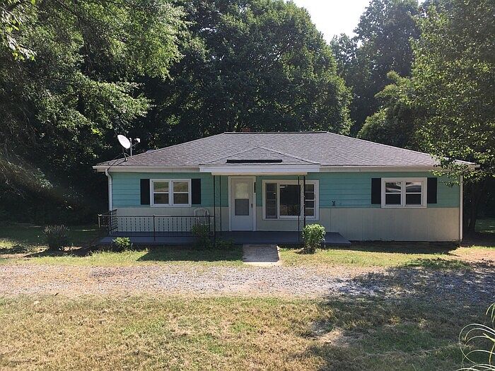 1st image of 2520 Darren Dr