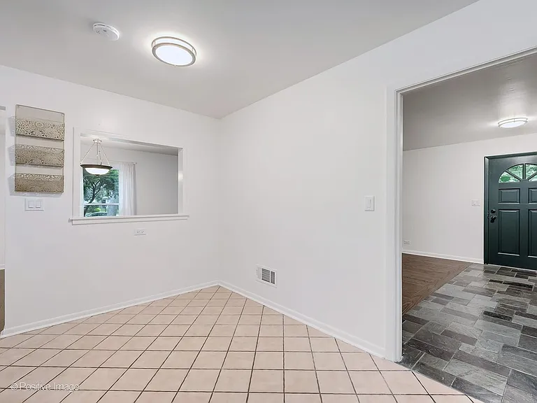 229 S Milton Ave — Photo 9
