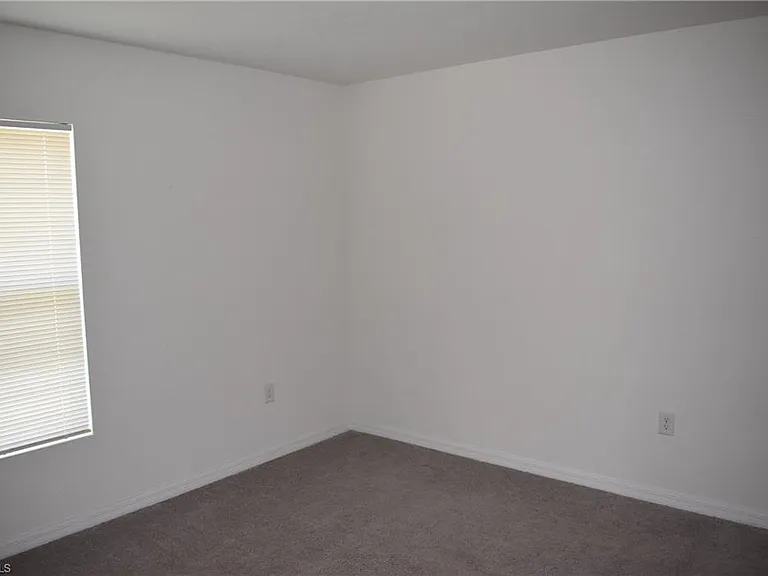 4795 Lacoco St — Photo 14